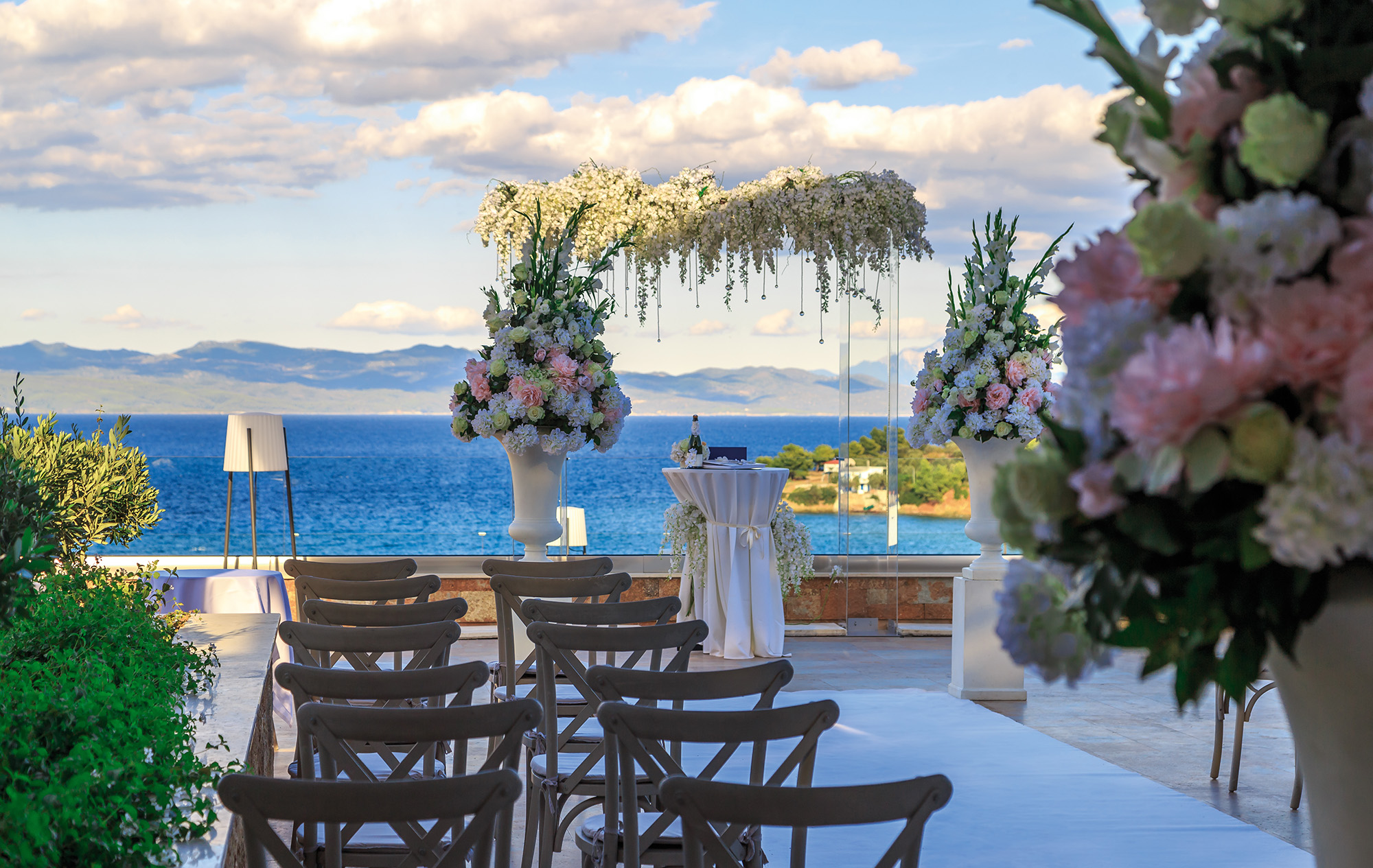 Book your wedding day in Miraggio Thermal Spa Resort Halkidiki